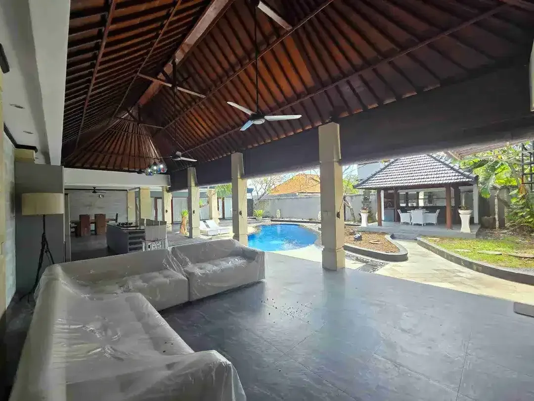 dijual murah Villa cantik yang luas di dekat pantai sanur - Image 4 of 10