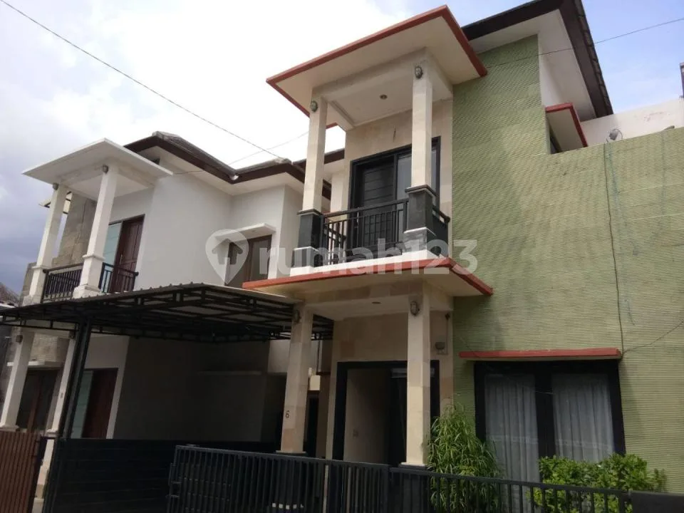 Rumah Modern 3 Bedroom Siap Huni di Kawasan Premium Renon Panjer - Image 2 of 4