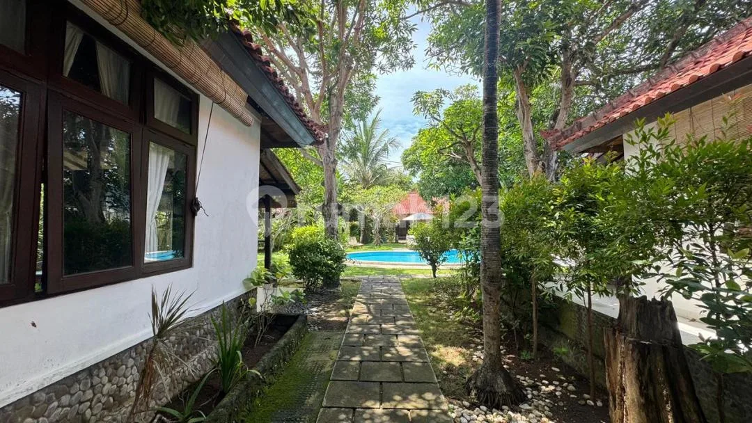 Bali Tropical Villa Lokasi Premium Kayu Aya Seminyak - Image 2 of 4