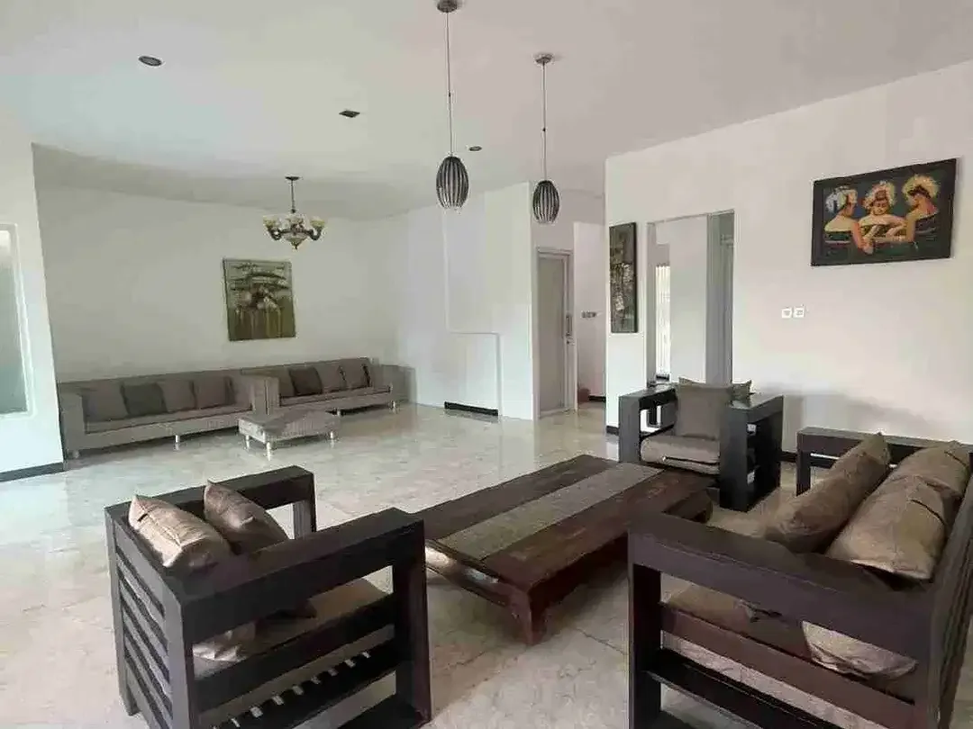 Disewakan Villa 4,5a di Jln Gunung Catur II Gatsu Barat Denpasar Bali - Image 4 of 10