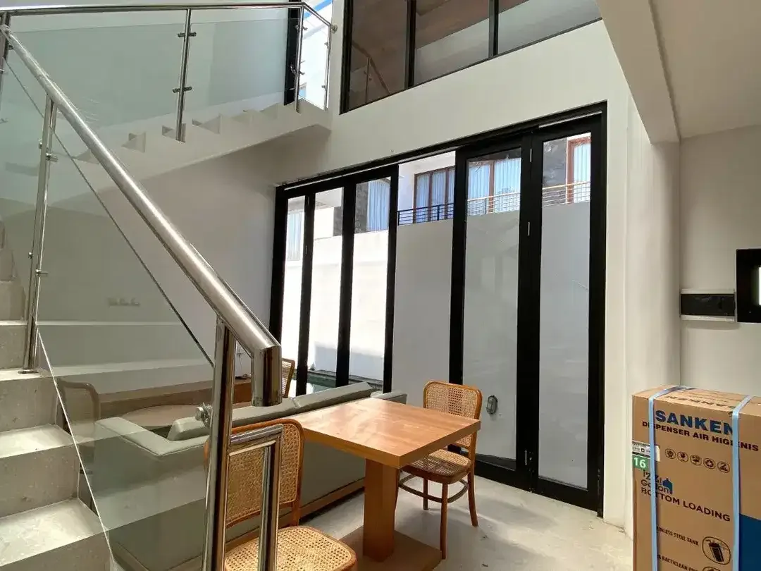 Freehold Tropical Minimalist Villa dengan Akses Jalan 12 Meter di Kawasan Elite Nusa Dua - Image 9 of 10