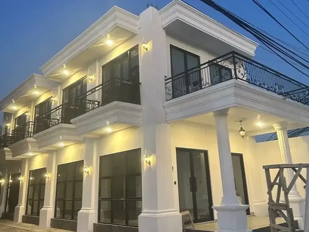 Studio Shophouse for sale in Seminyak, Bali - Image 1 of 9
