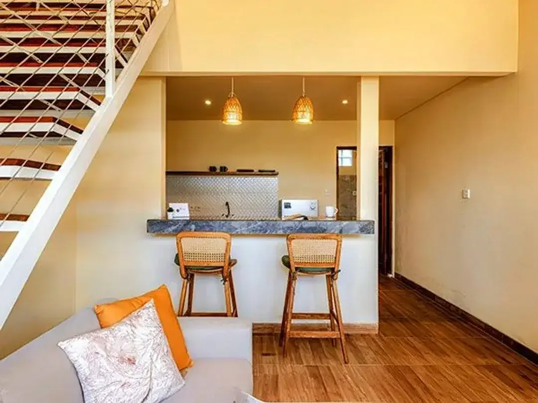 AMR-136.AND  For Monthly Rent Modern Cozy Loft In Seminyak – Stylish 1BR Apartment with Fast WiFi & Full Facilities! - Image 5 of 10