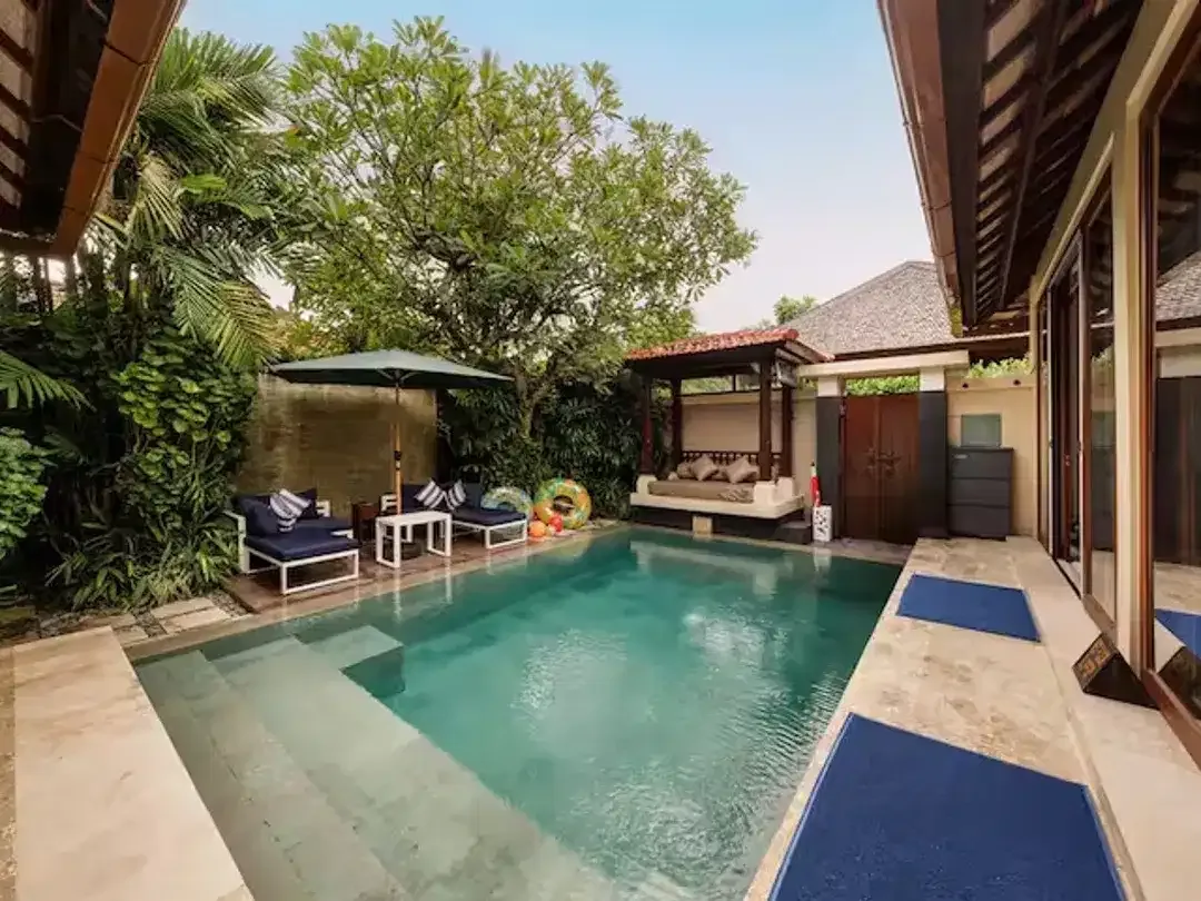Luxury Fully Renovated Villa with Private Pool, Sauna & Spa – Prime Seminyak - Image 4 of 10