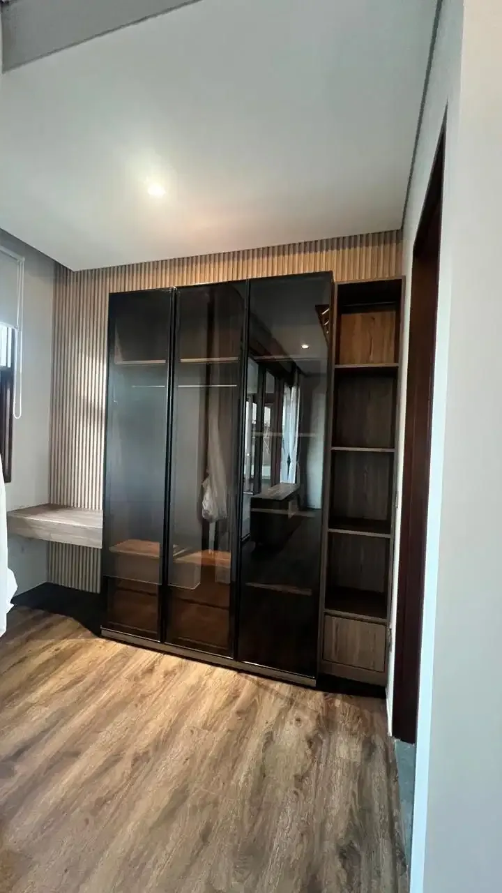FOR RENT VILLA MEWAH BARU 4BR DEKAT PANTAI SINDHU SANUR - Image 2 of 10