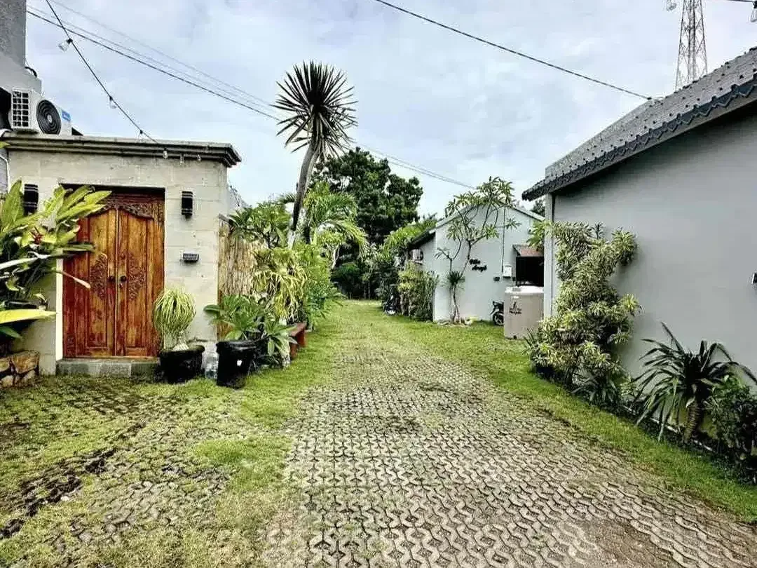 For sale

Villa lantai 1 pandawa nusa dua kuta selatan - Image 1 of 10