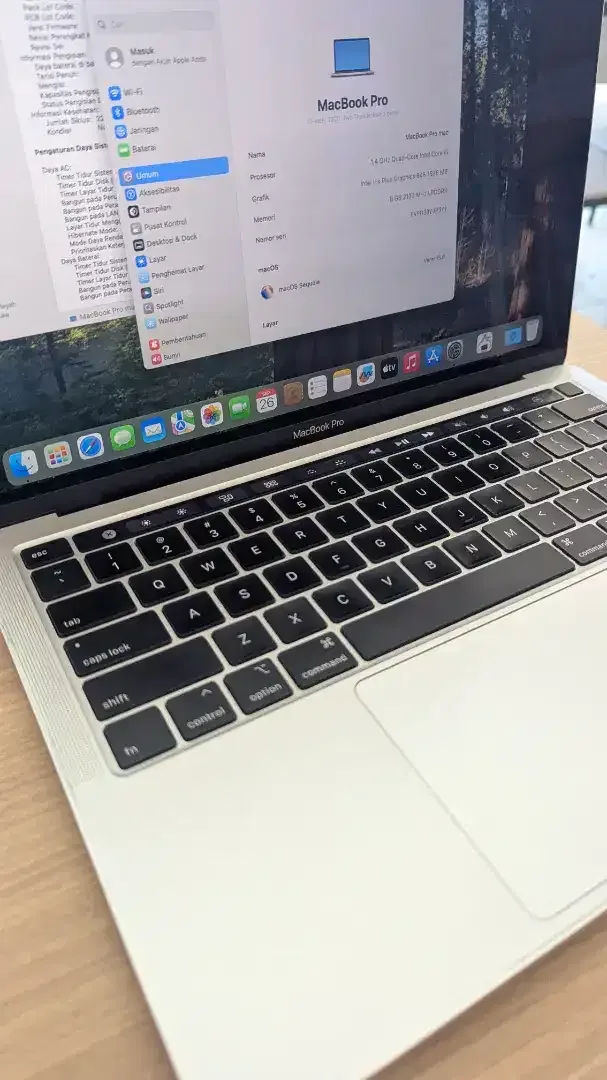 MACBOOK PRO TOUCHBAR 2020 8/256 - Image 2 of 5