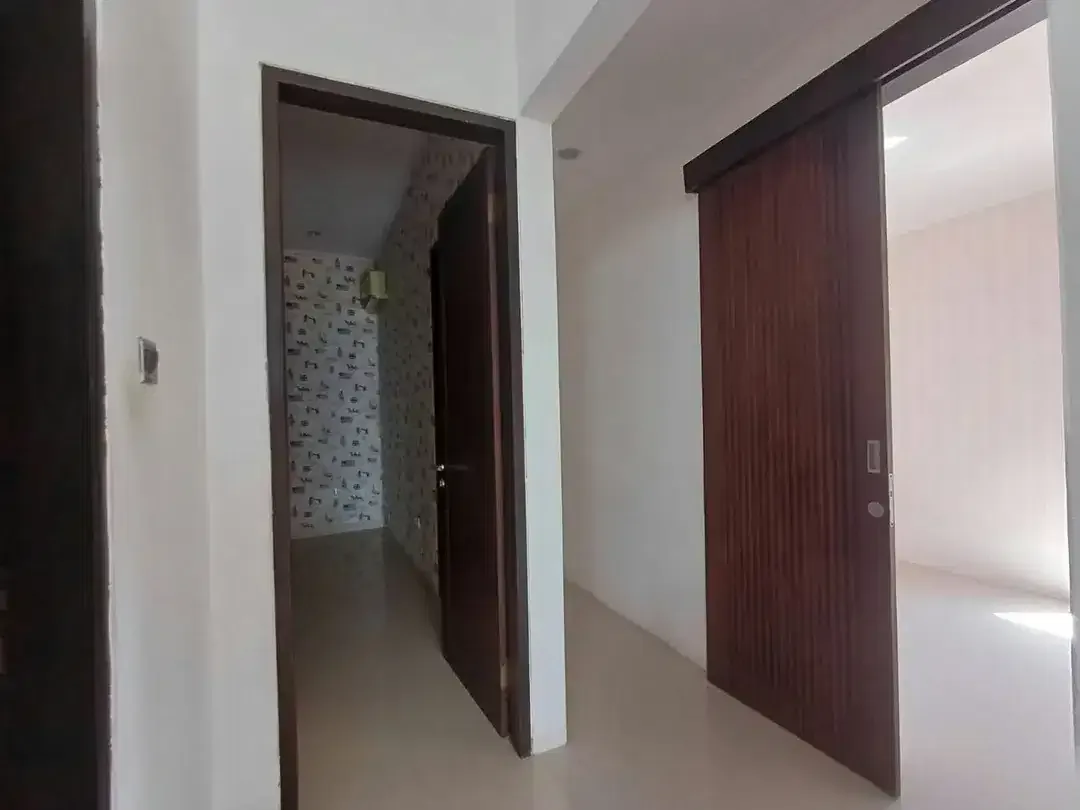 JUAL RUMAH SEMI VILLA RENO - Image 6 of 10