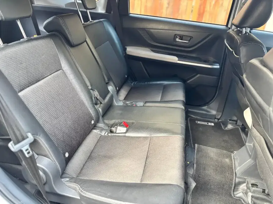 Dijual Veloz Q non TSS 2021 matic - Image 10 of 10