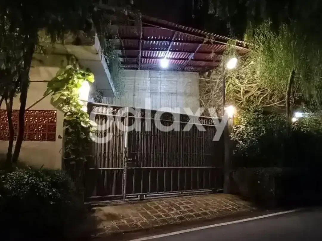 RUMAH SIAP HUNI 2 LANTAI DI NUANSA UDAYANA UTARA JIMBARAN BADUNG, BALI - Image 1 of 10