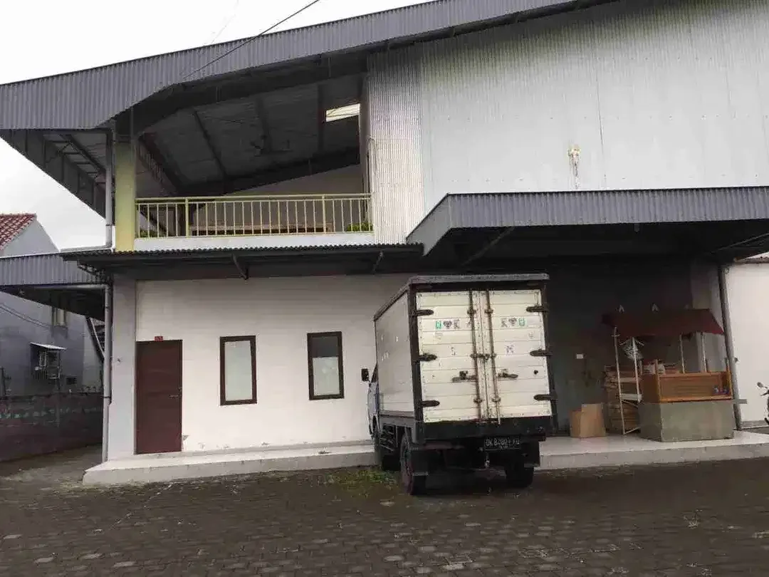 Dijual Tanah ada Bangunan Gudang yang berlokasi di Pinggir Jalan Raya Tumbak Bayuh - Image 5 of 10