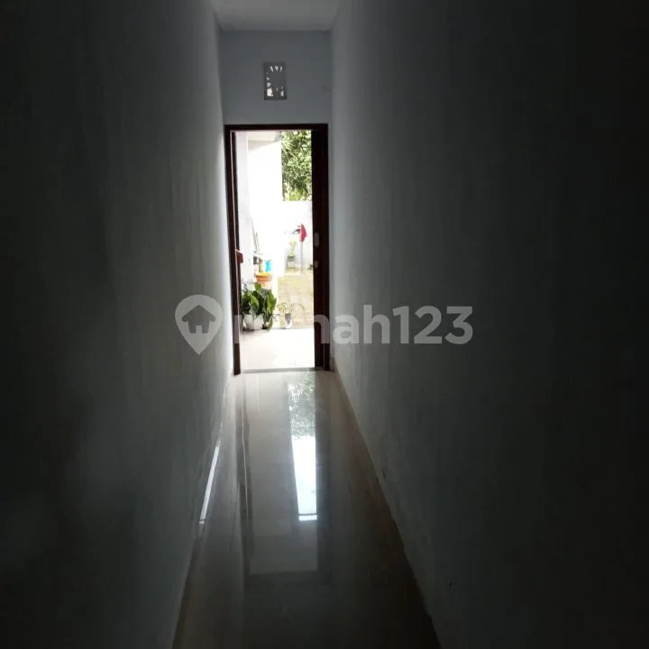 Dikontrakan Rumah 3.5 Are Lantai 3 Buduk - Tumbakbayuh - Image 3 of 4