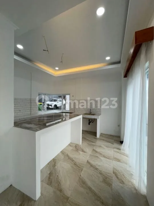 Villa Modern 2 Br Dekat Gwk - SHM Freehold Langka! - Image 2 of 4