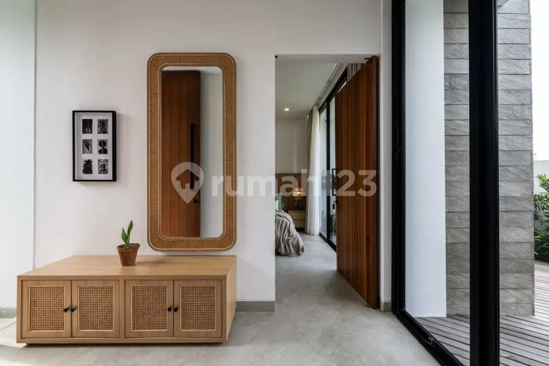Dijual & Disewakan Villa dengan View Sawa Full Furnished - Image 3 of 4