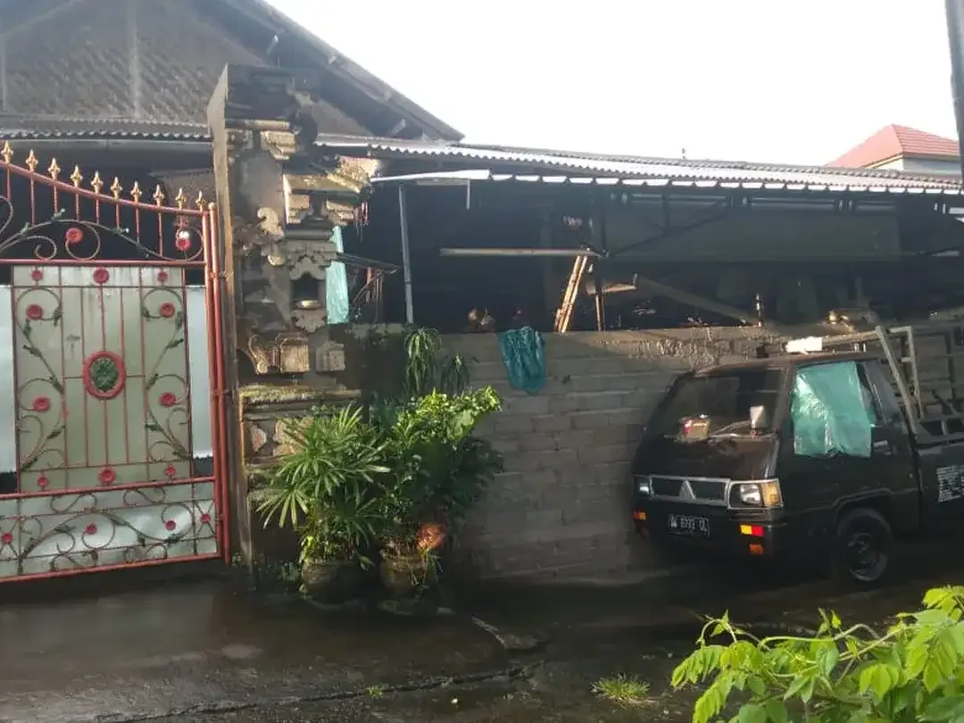Freehold - Spacious 4-Bedroom House in Tabanan Bali - Image 2 of 8