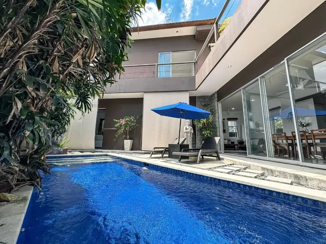 VILLA 3KT MODERN DENGAN PEMANDANGAN SAWAH DI KEROBOKAN - Image 3 of 10