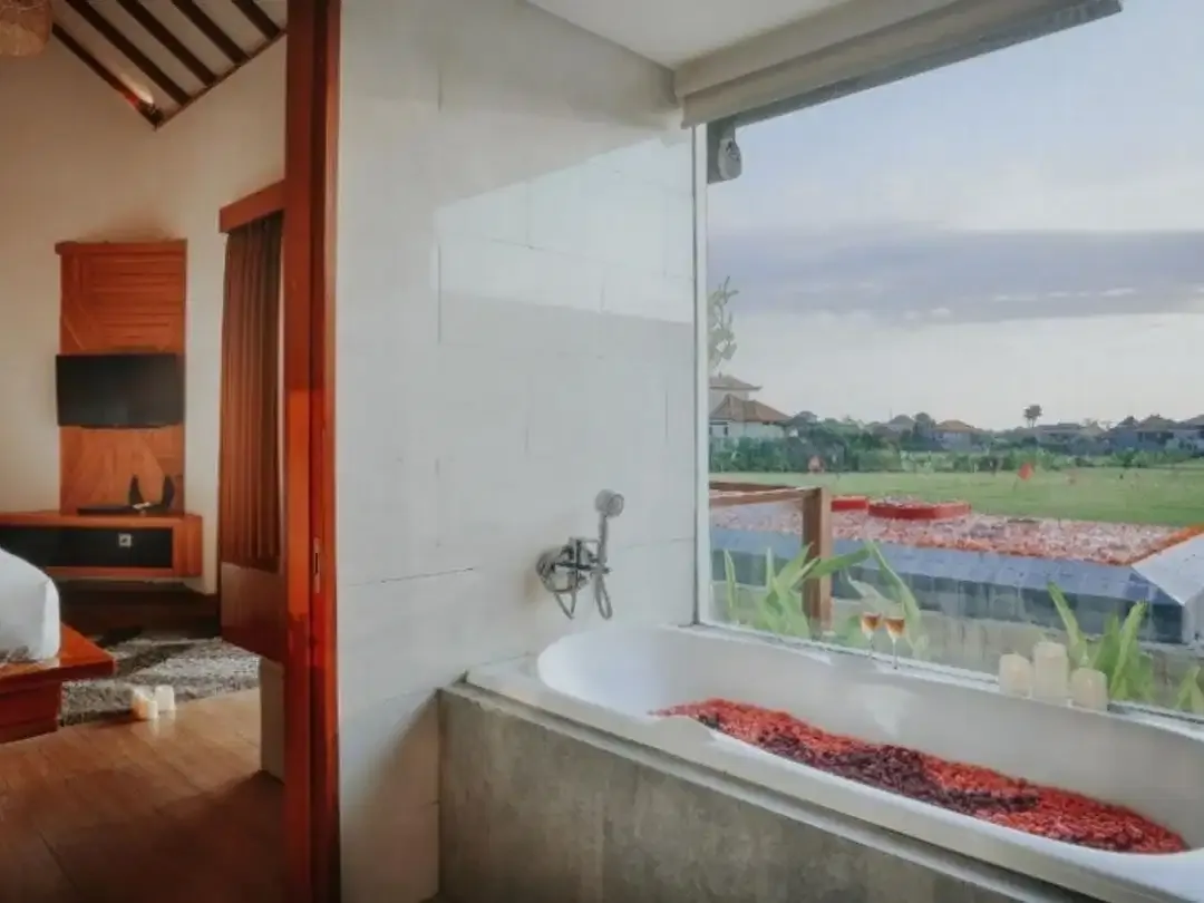 Complex Villa Batu Belig Kerobokan Bali - Image 4 of 10