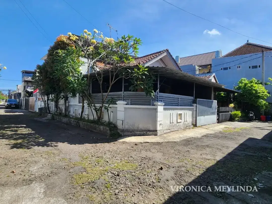 RUMAH DIJUAL – AREA RENON, DENPASAR. - Image 9 of 10
