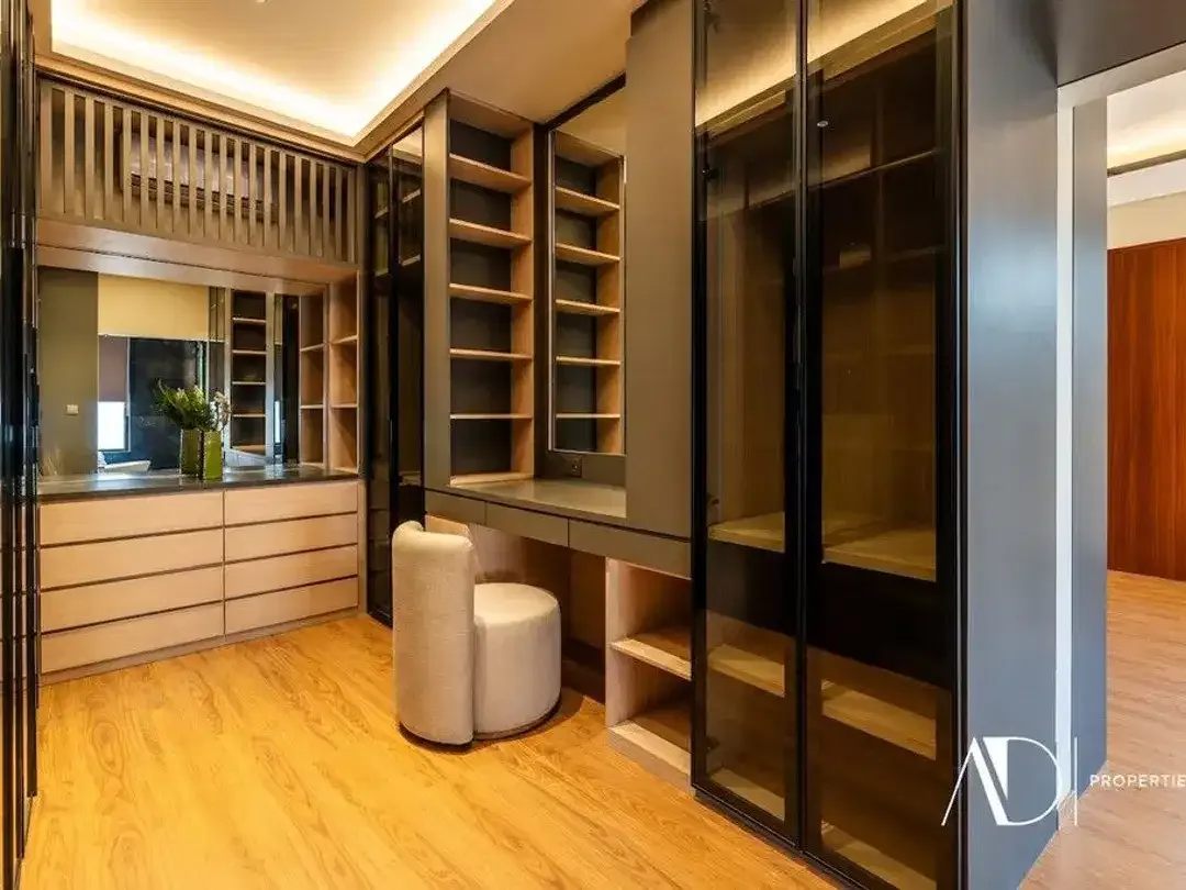 FREEHOLD | MODERN 5-BEDROOM VILLA IN PETITENGET, SEMINYAK - Image 6 of 10