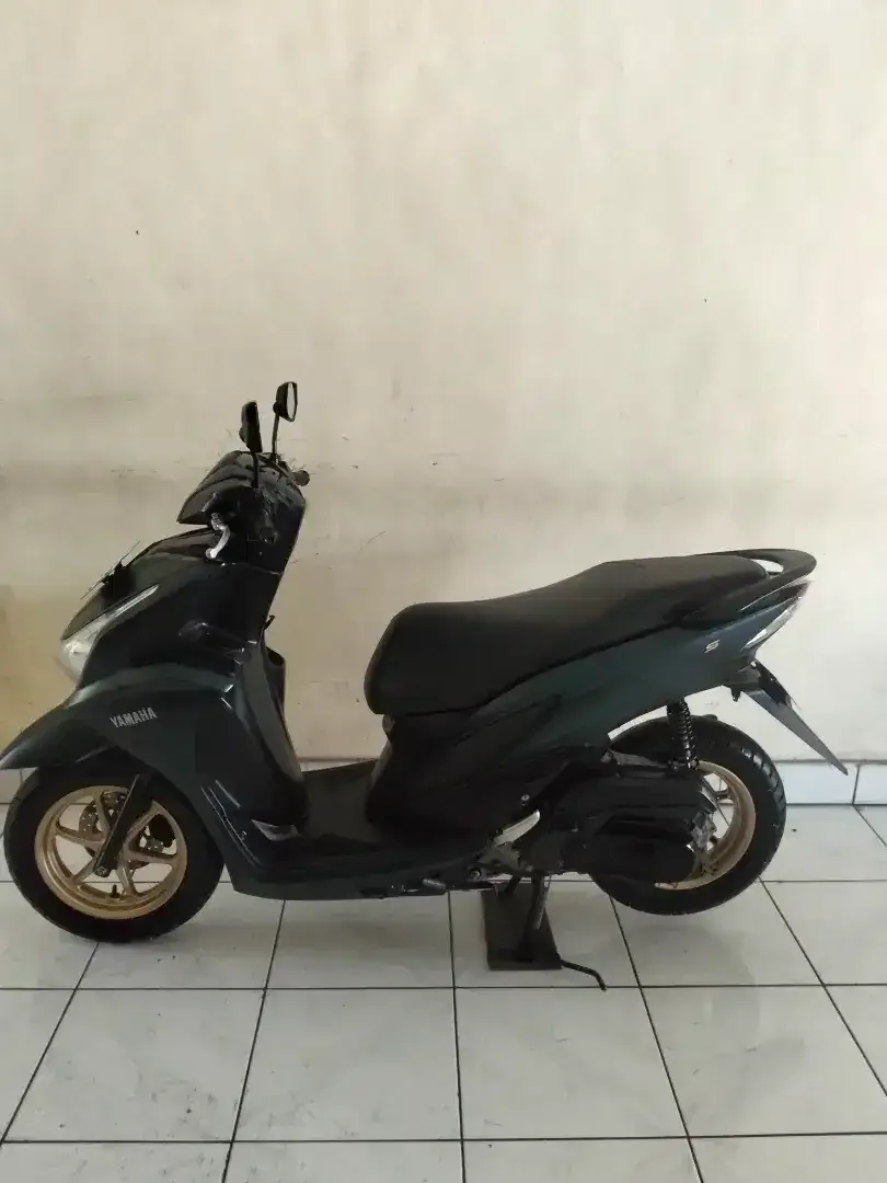 DP 2,8 JT/ BUNGA MENURUN 2% / YAMAHA FREEGO S 125 TAHUN 2023 - Image 4 of 5