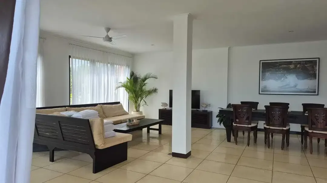 Luxury Villa for Rent at Labuan Sait with Ocean View - Image 3 of 7