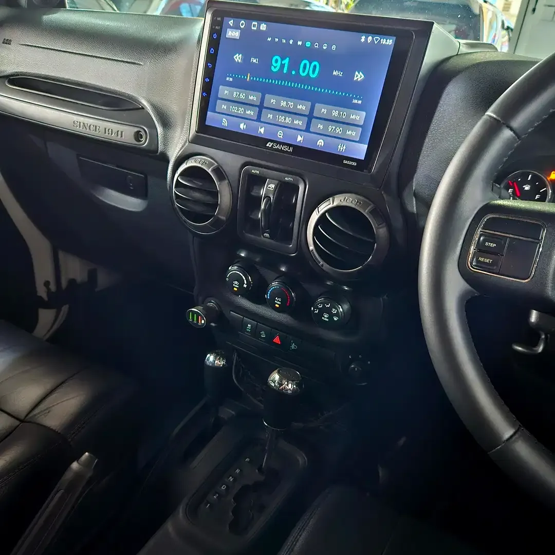 [2012] DP 31jt! Jeep Wrangler JK Sport Renegade 4x4 at 2012 DK Rubicon - Image 9 of 10