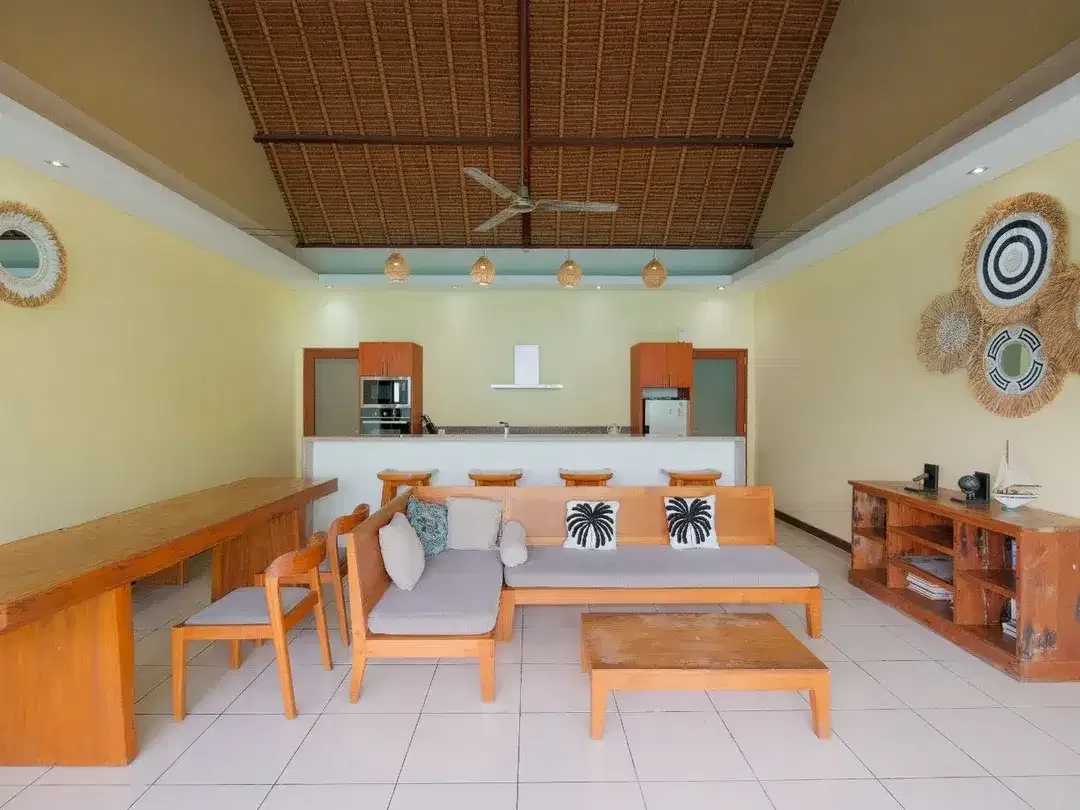 For Rent Big Villa at Kerobokan area - Image 2 of 10