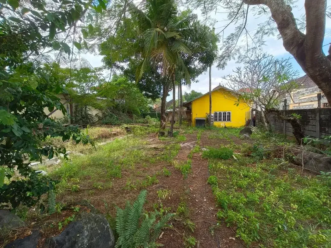 Tanah Lokasi Premium di Jalan Utama Canggu Dekat Pantai Berawa - Image 1 of 6