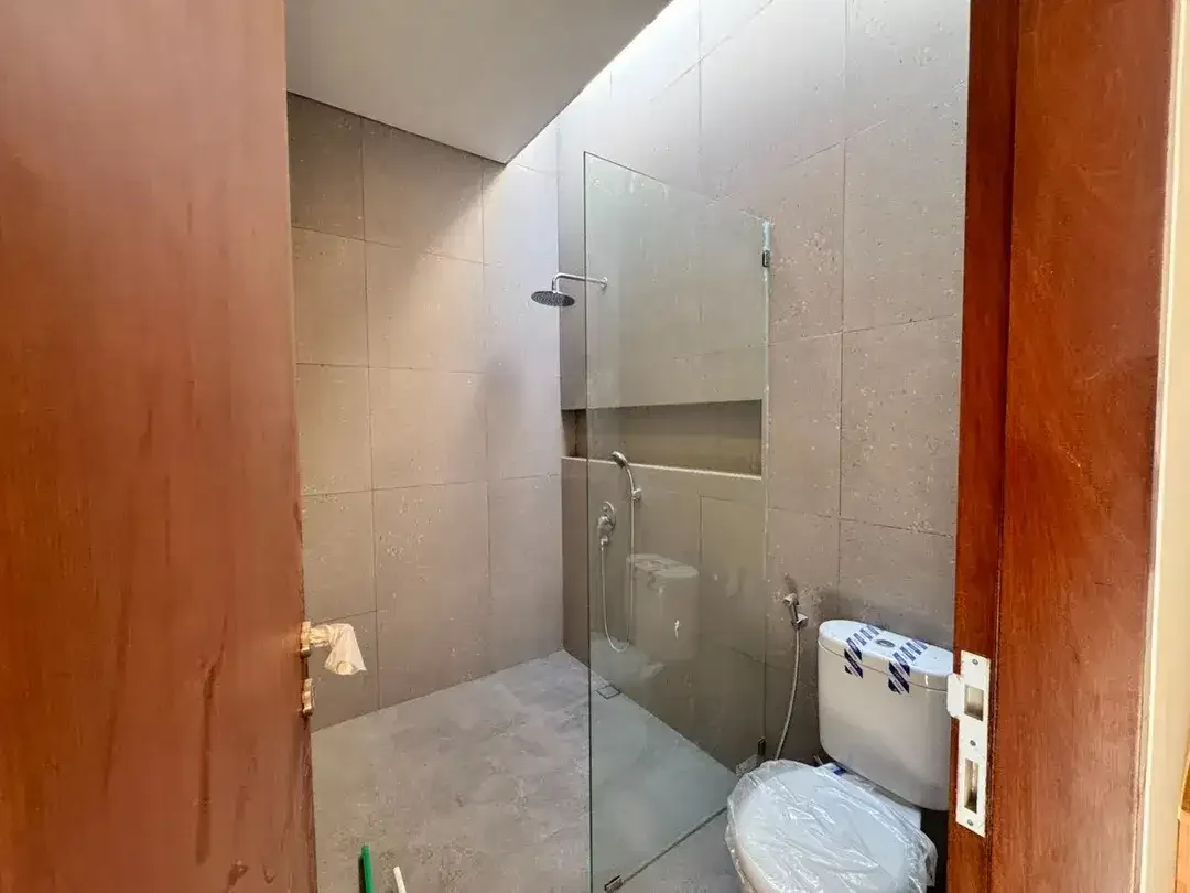 Modern 3 bedroom Premium Villa in Sanur - Image 3 of 10