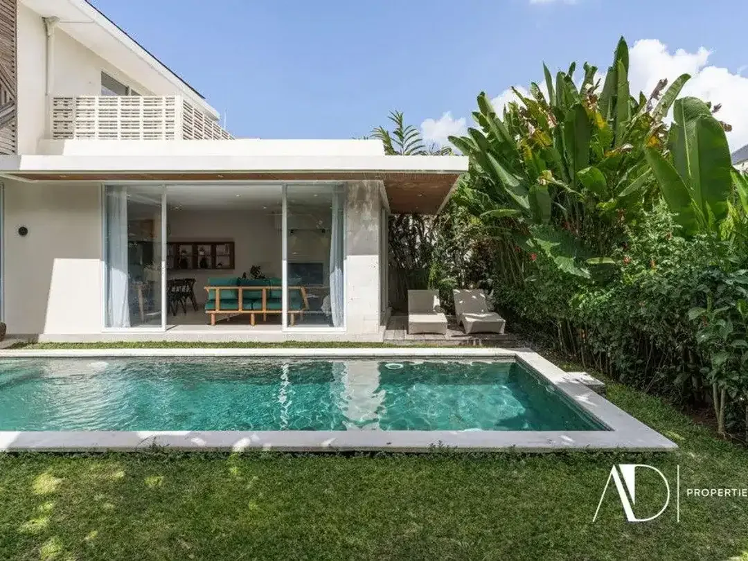 LEASEHOLD | CONTEMPORARY VILLA WITH RICE FIELD VIEWS IN BERAWA, CANGGU - Image 3 of 10