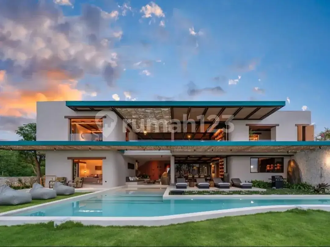 For Sale Brand New Luxury Villa Modern Style At Pecatu - Image 1 of 10