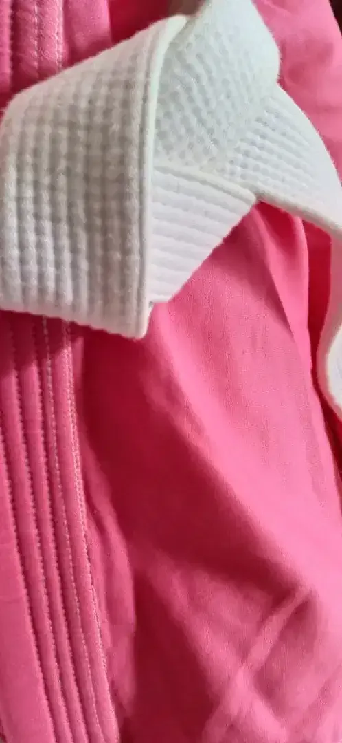 BJJ Gi / Baju beladiri warna pink, brand new dengan harga terjangkau - Image 3 of 4