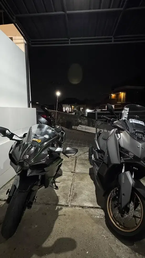 Yamaha Xmax Techmax V3 - vin 2025 - Image 2 of 3