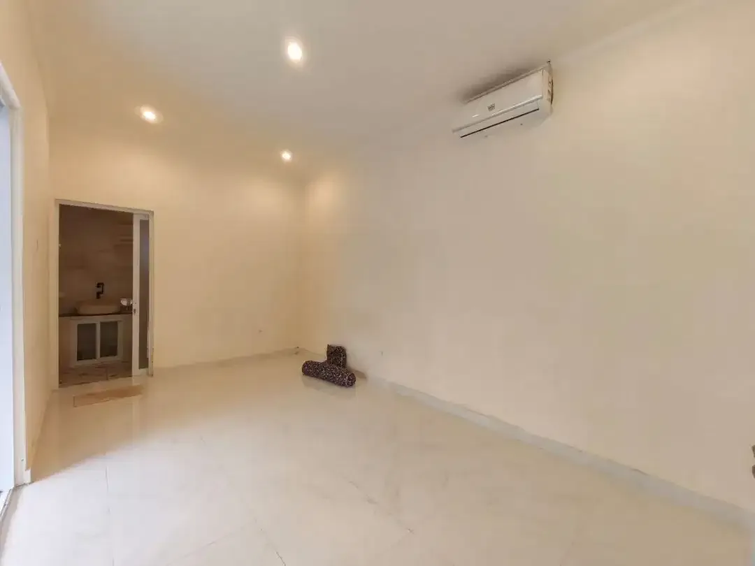Vila Modern Minimalis Dekat Jalan Raya Uluwatu, Ungasan Dekat Bingin - Image 3 of 10