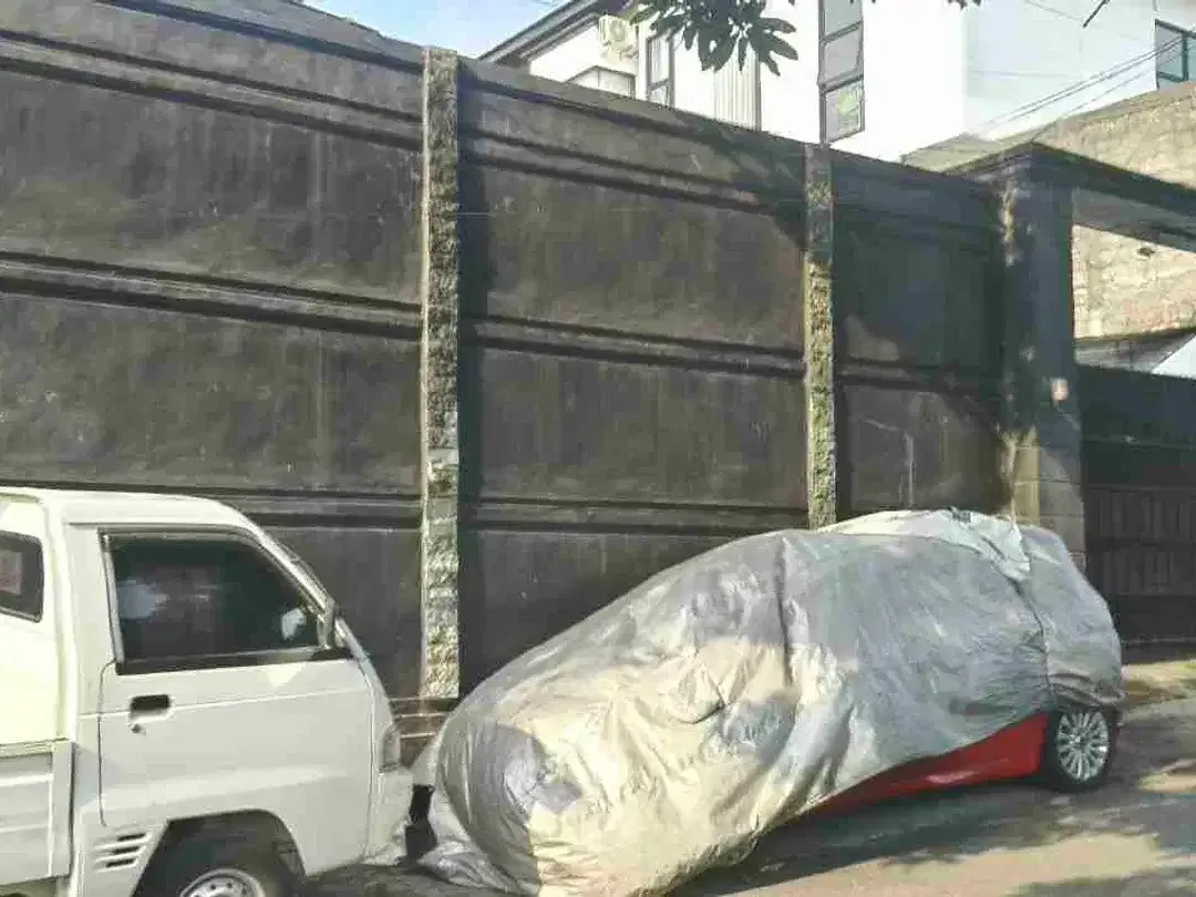 Dijual Tanah Plot Kecil Sudah Di Pagar Tembok Keliling
Ada Sumur Bor Tandon Air Dan Listrik
Lokasi Jl Nuansa Indah Selatan
Sebelah Vihara Asoka Arama
Tepatnya Di Buluh Indah Denpasar Barat - Image 5 of 10