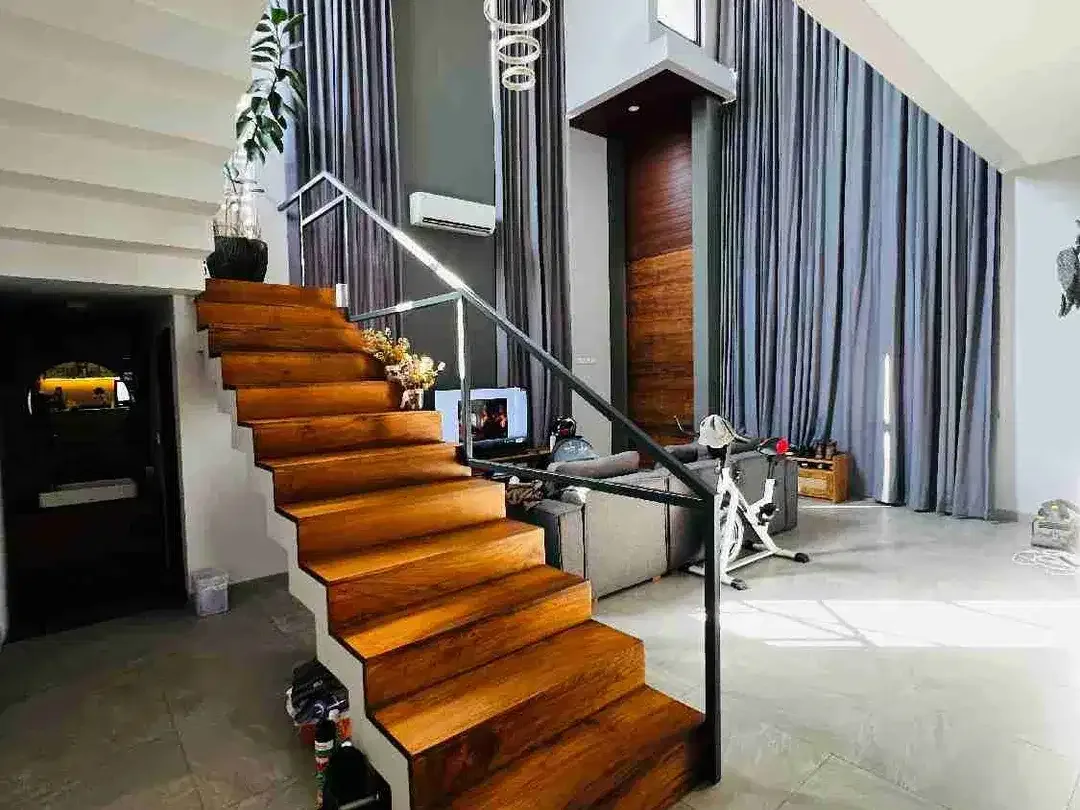 Rumah Modern Minimalis 2 Lantai Dekat Living World - Image 9 of 10