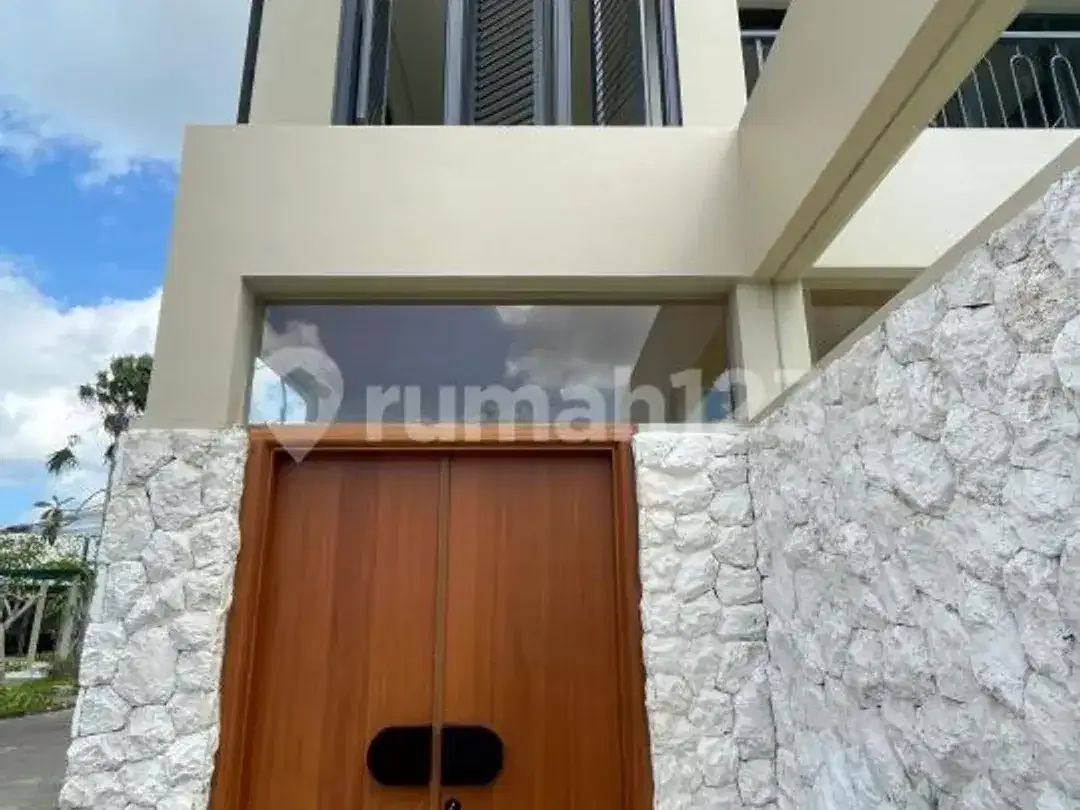 Villa Mewah Area Hotel Ayana Type Spring 3 Bed Room 2 Lantai Jimbaran Bali - Image 1 of 10