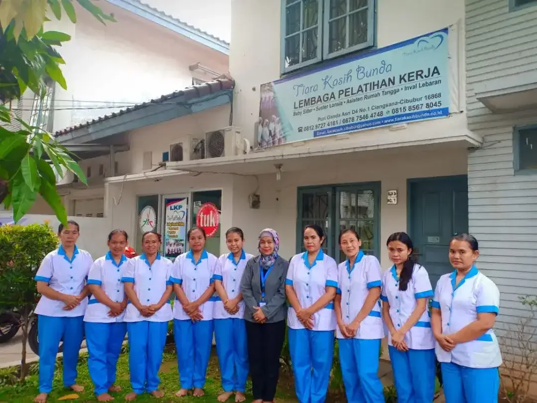 Banyak Job Baby Sitter ART & Perawat Lansia Terpercaya-Terakreditasi - Image 5 of 8