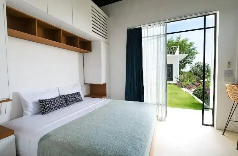 5 Bedrooms with tennis court for sale - Image 6 of 10