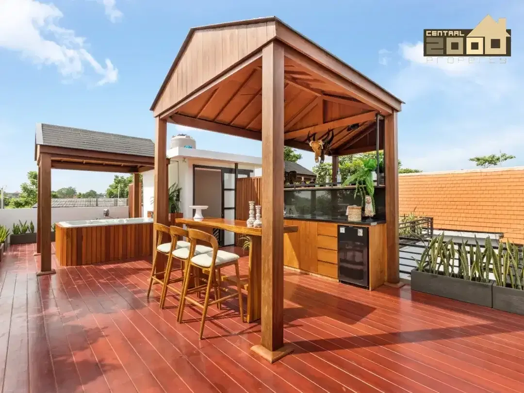Modern Tropical Villa for Sale & Rent, Tumbak Bayuh, Pererenan - Image 10 of 10