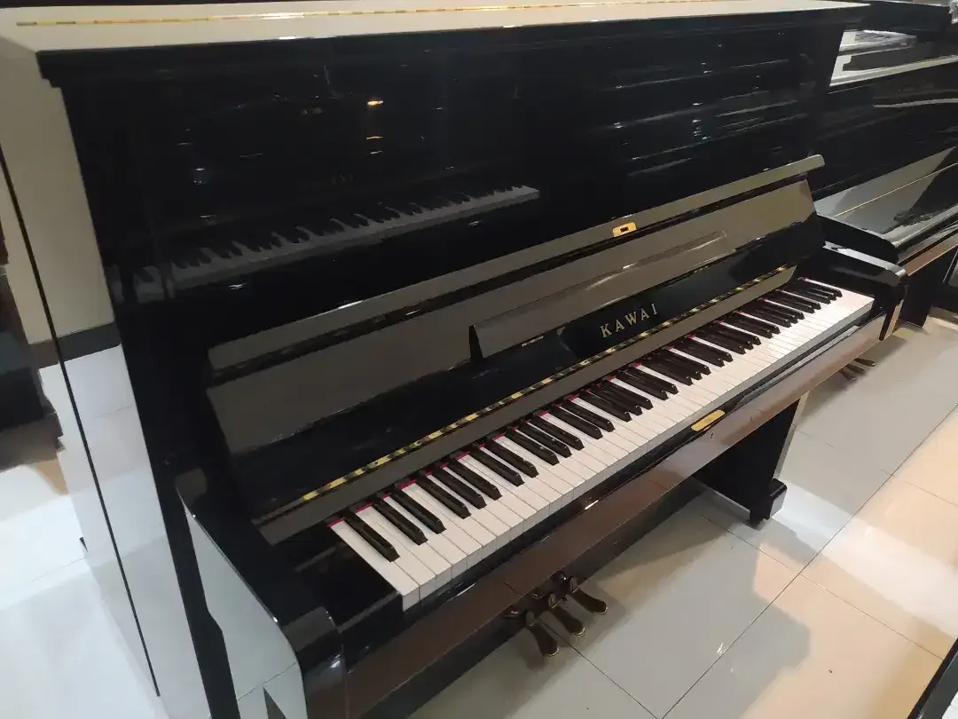 Piano Kawai BL61 - Image 1 of 1