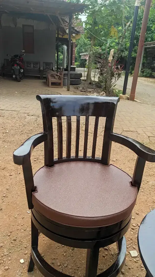 Kursi Teras Putar 360 Derajat Meja Kayu Jati - Image 2 of 5