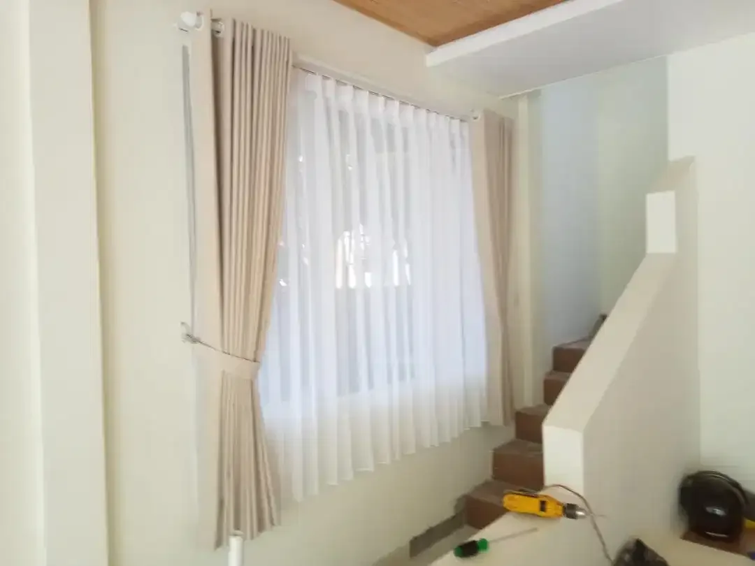 Curtain Gorden Korden Blackout Polos untuk Villa Hotel - Image 8 of 9