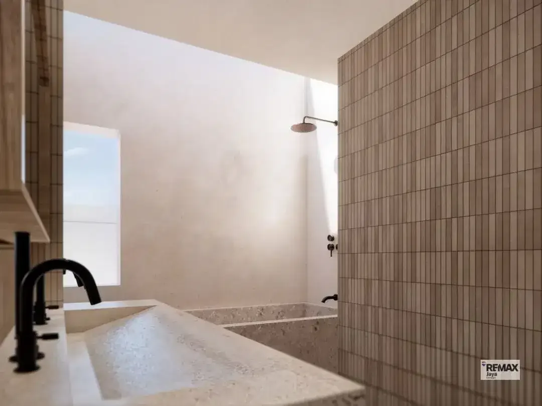 Luxury Tropical Villa With 28-Year Leasehold In Berawa - Image 7 of 7