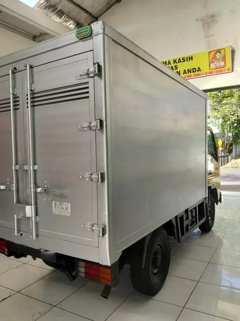 Mitsubishi Canter Engkel 2017 Kuning - Image 4 of 8