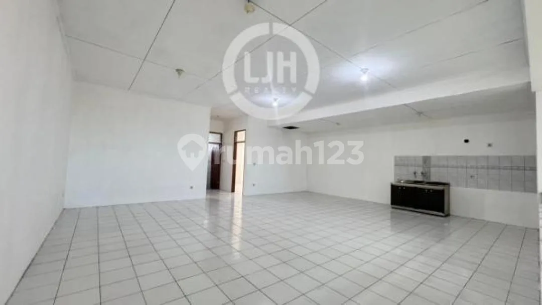 Strategic Shophouse And Land On Jl. Gunung Agung, Denpasar - High Traffic Area Close To Public Facilities - Image 3 of 4