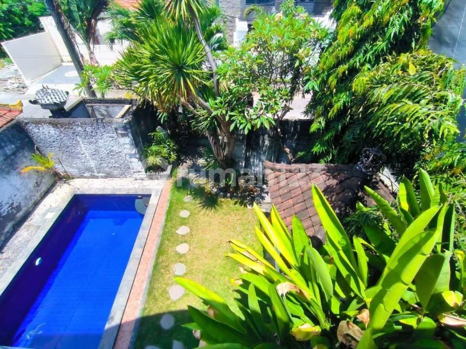 Villa Strategis Zona Kuning di Sunset Road Dekat Pantai, Seminyak - Image 2 of 4