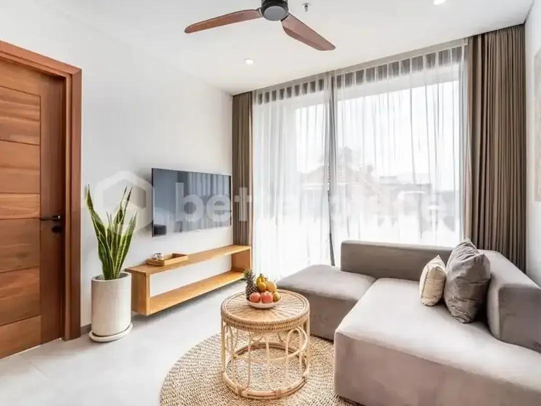 Modern Two Bedroom Apartment in the Heart of Batu Bolong, Canggu - Image 4 of 10