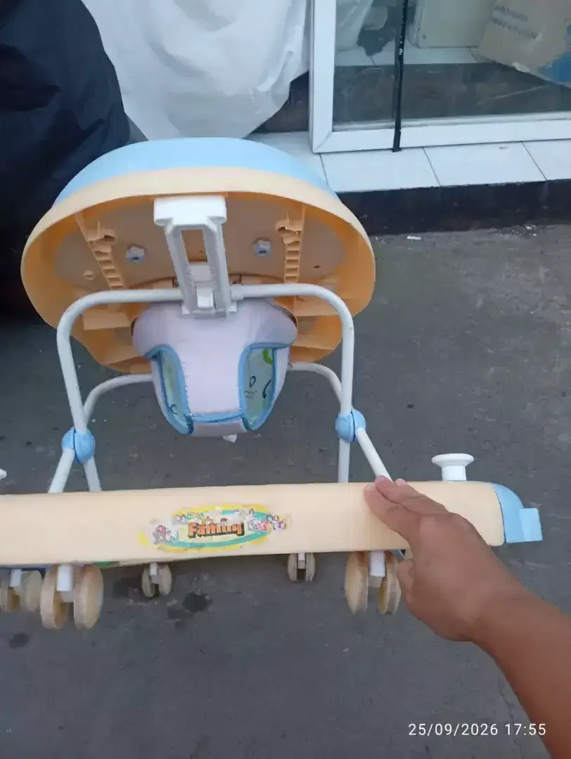 dijual babywolker/tenot bayi ada musiknya - Image 2 of 3