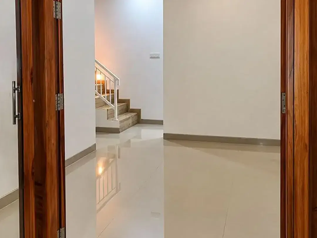 [Amr-128.Gks] Disewakan Tahunan – Rumah Minimalis Lantai 2 di Jantung Kota Denpasar - Image 3 of 8